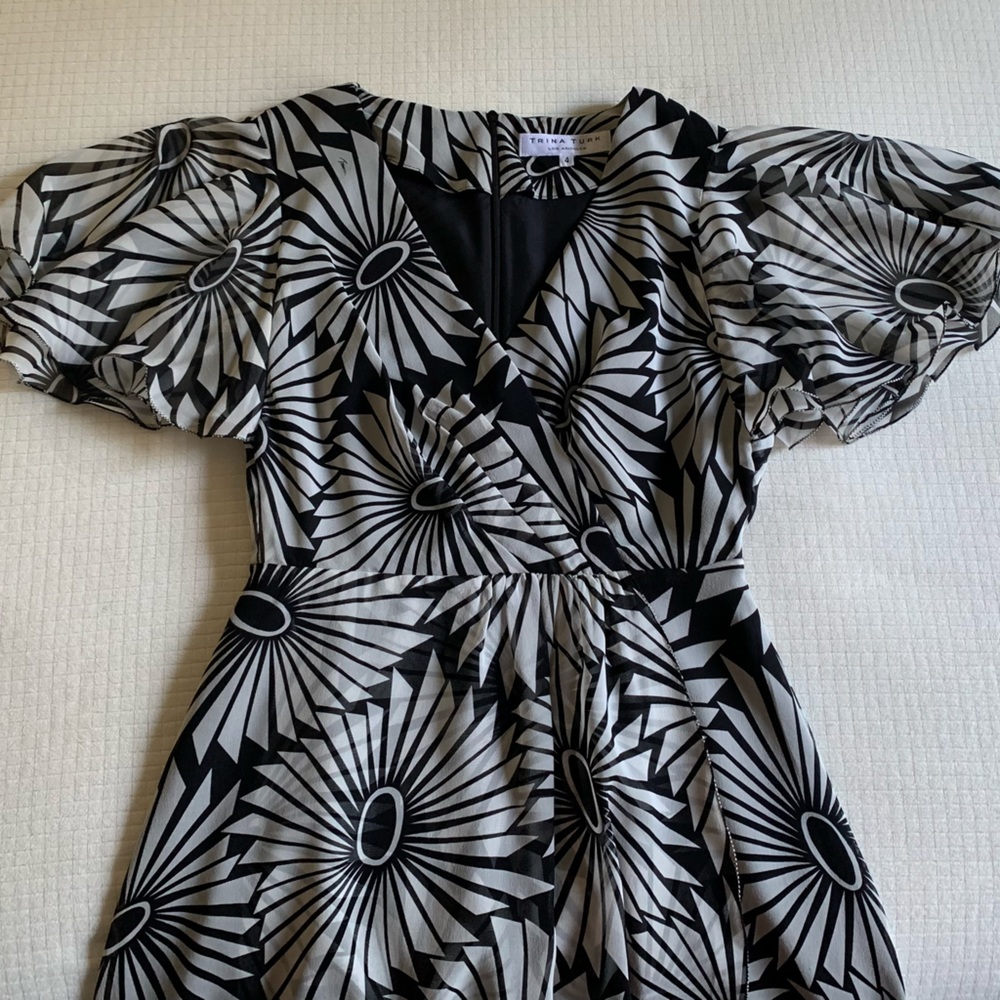 Trina Turk black/cream pinwheel dress